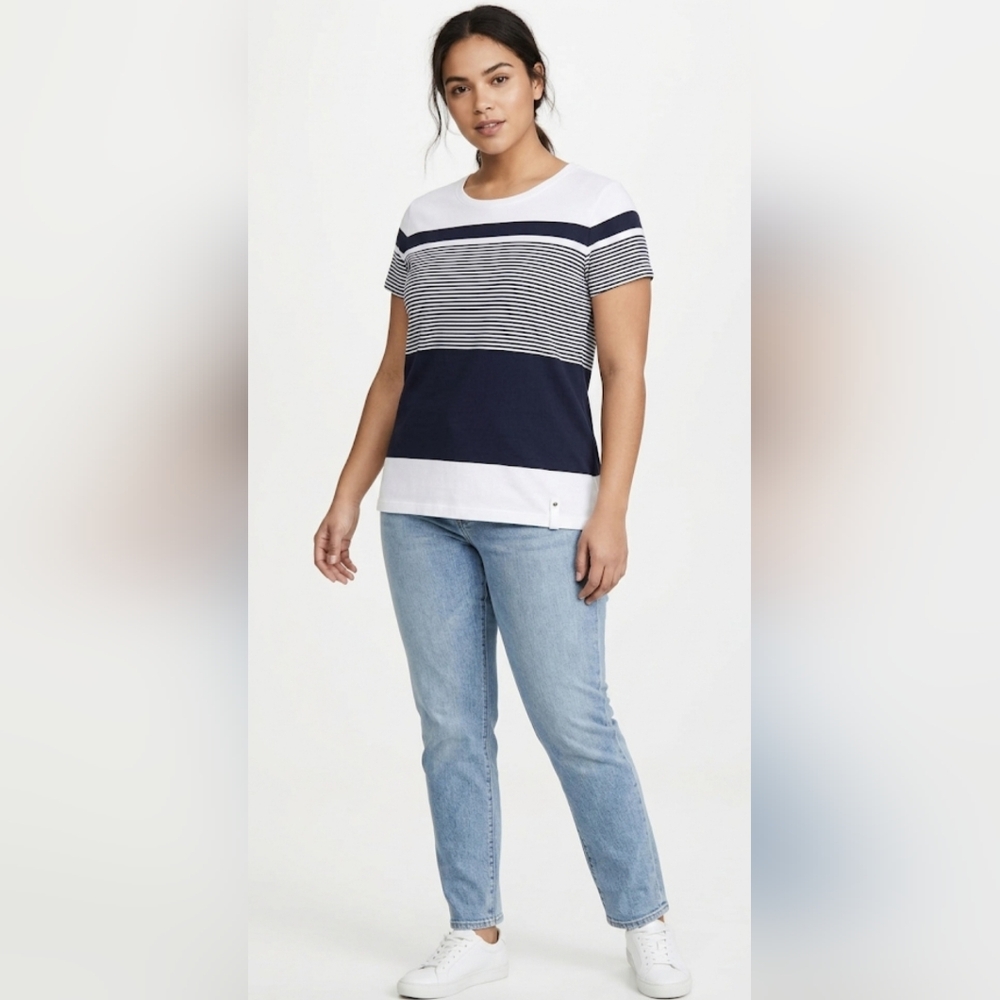 🌷Ralph Lauren Navy and White Short Sleeve Tee🌷 size:S